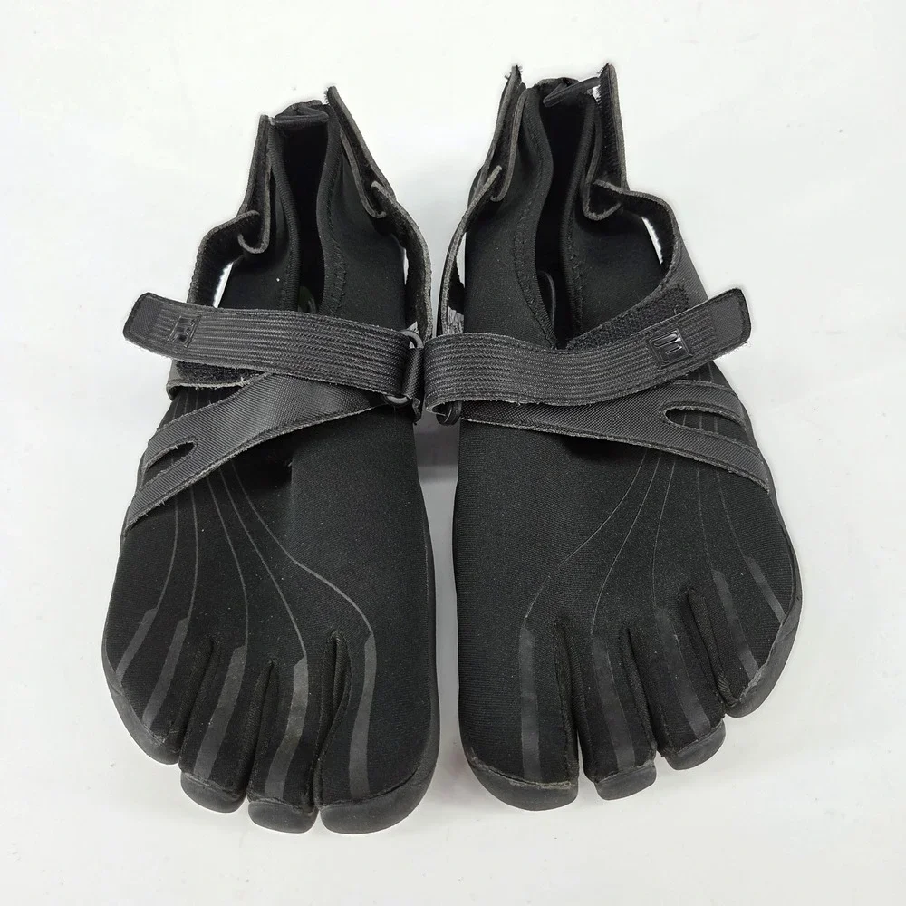Fila Skele-Toes Kids Black Barefoot Water Shoes 21225610-3 Size 6.5Y